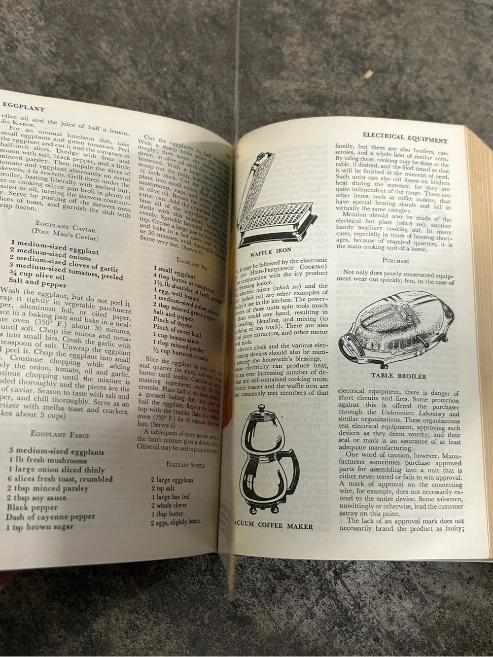The Wise Encyclopedia of Cookery - Classic Recipe Collection Hardback Cookbook